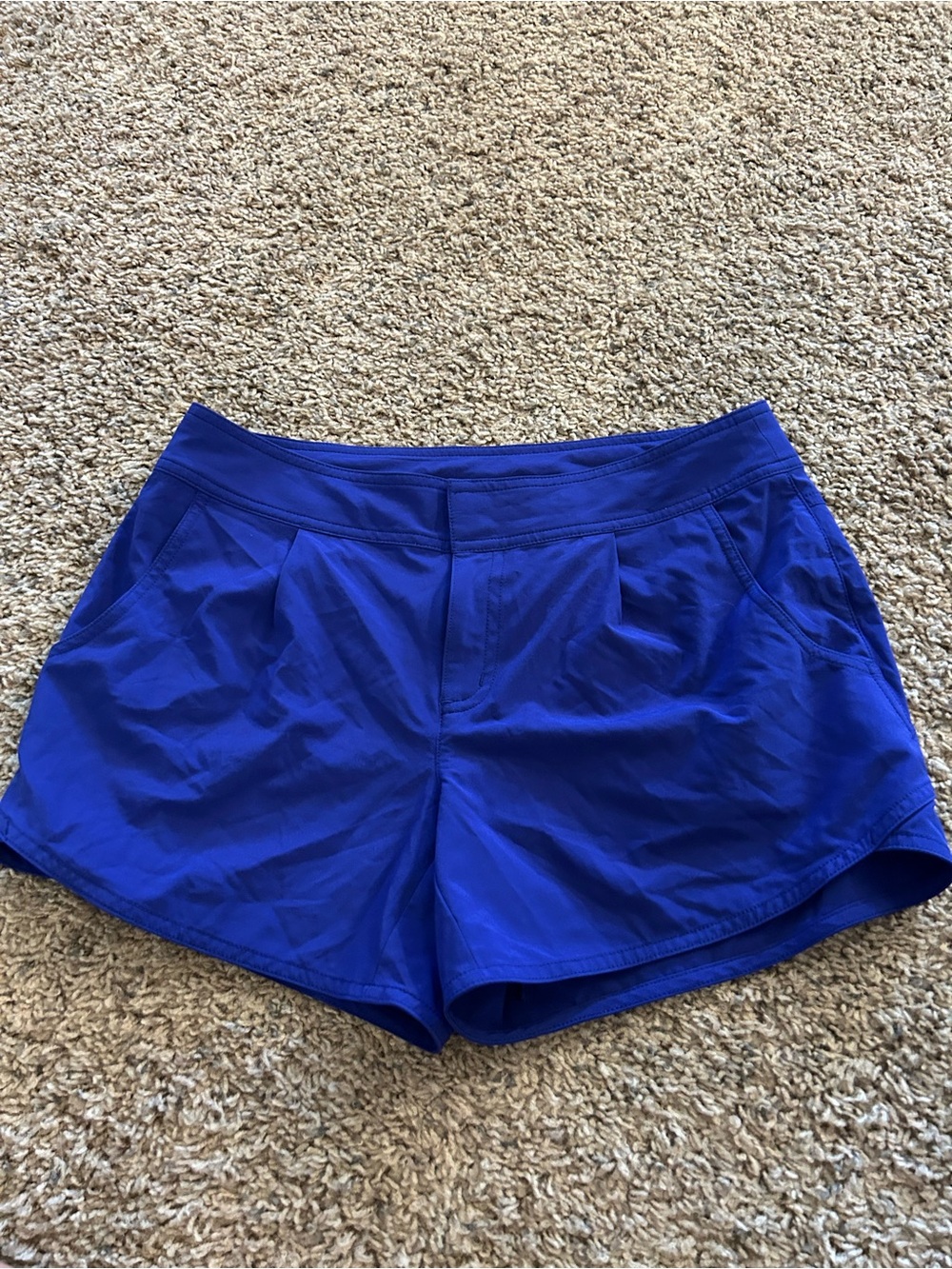 Athleta size 6 shorts